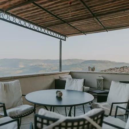 Montona Apartment